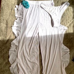 Two piece white bikini & bottoms